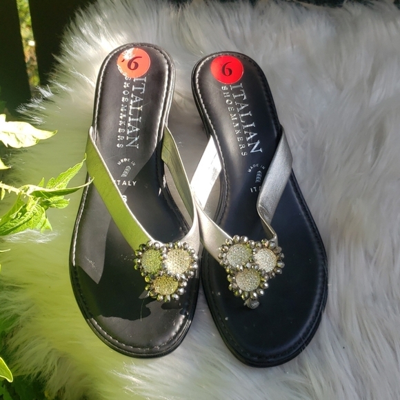 Italian Shoemakers Peppy beaded thong sandals flower crystal wedge pewter - Picture 1 of 7